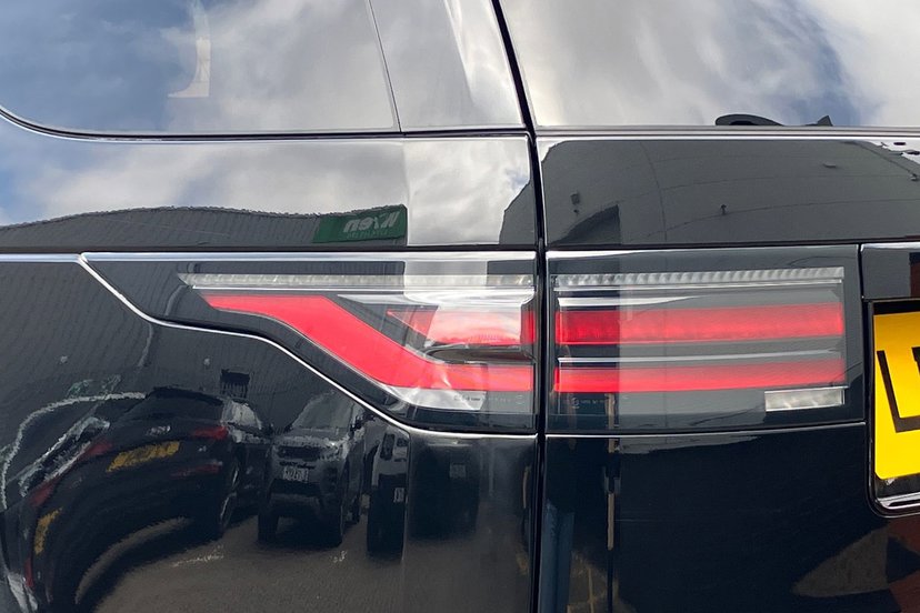 2022 Land Rover Discovery thumbnail 20