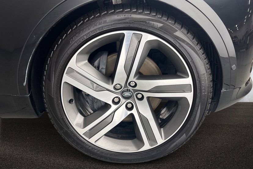 2024 Land Rover Discovery thumbnail 9