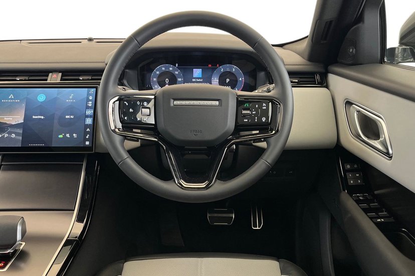 2026 Land Rover Range Rover Velar thumbnail 16