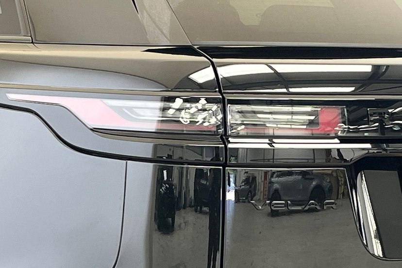 2026 Land Rover Range Rover Velar thumbnail 20