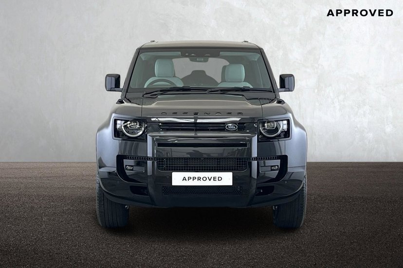 2026 Land Rover Defender thumbnail 8