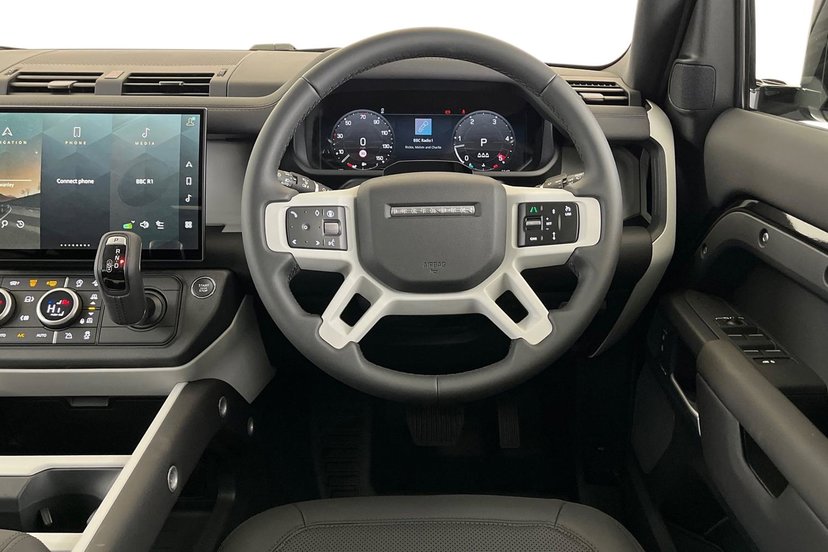 2026 Land Rover Defender thumbnail 16