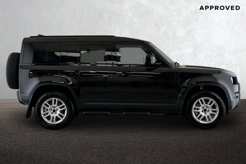 2026 Land Rover Defender thumbnail 6
