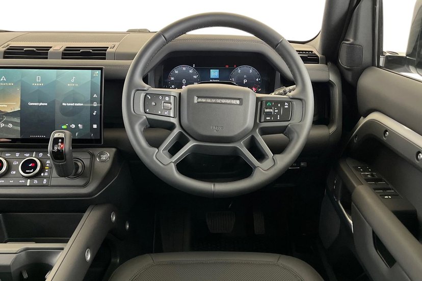 2026 Land Rover Defender thumbnail 16
