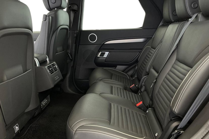 2023 Land Rover Discovery thumbnail 5
