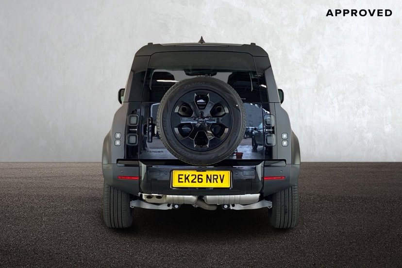 2026 Land Rover Defender thumbnail 7