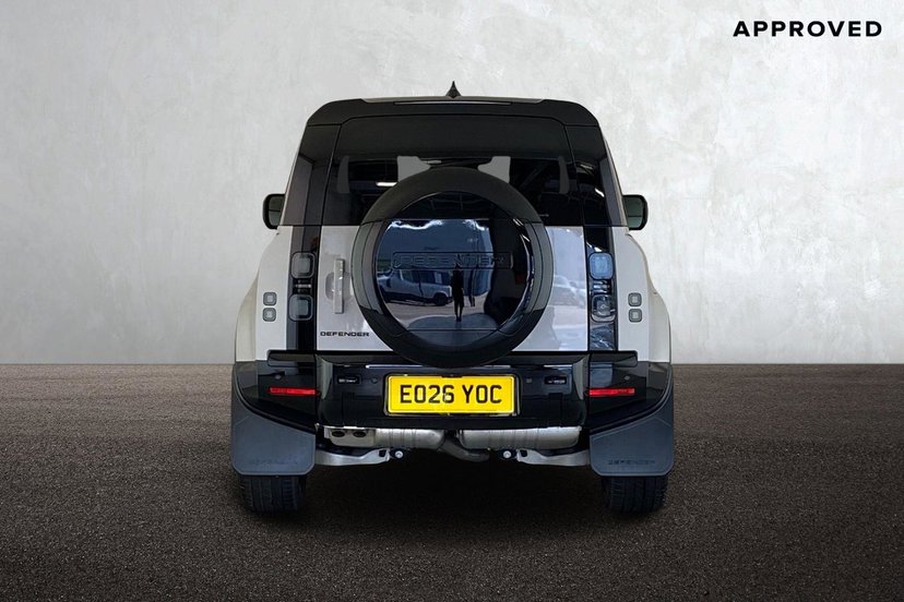 2026 Land Rover Defender thumbnail 7