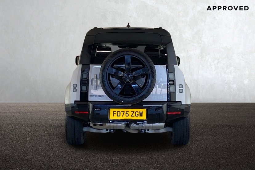 2026 Land Rover Defender thumbnail 7