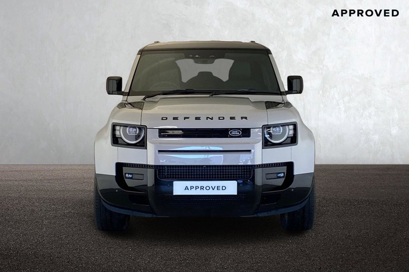 2026 Land Rover Defender thumbnail 8