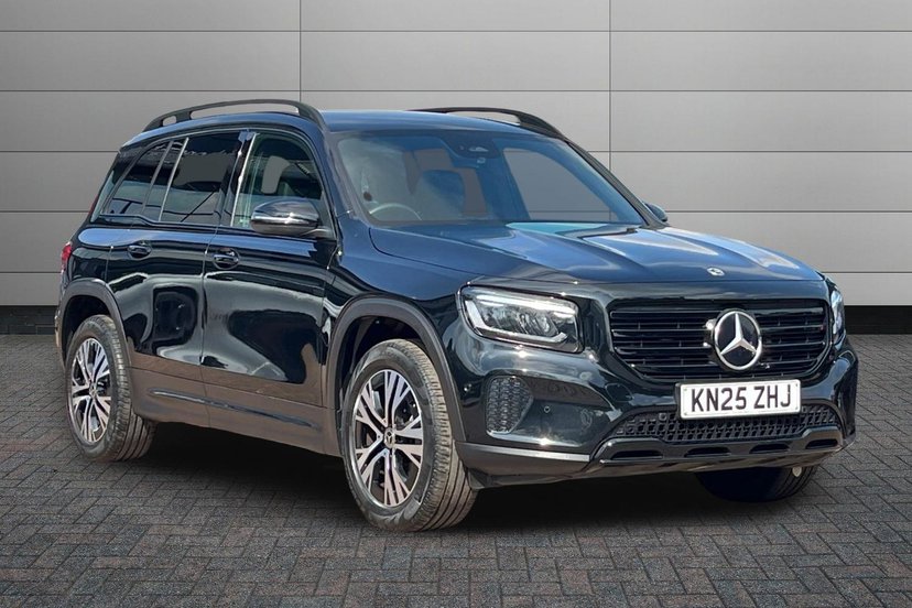 Mercedes-Benz GLB listing photo