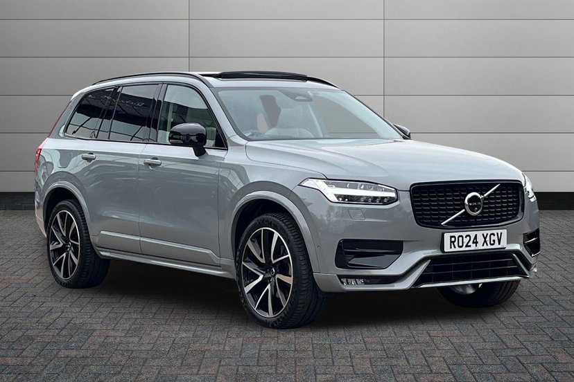 Volvo XC90 listing photo