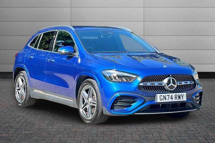 Mercedes-Benz GLA listing photo
