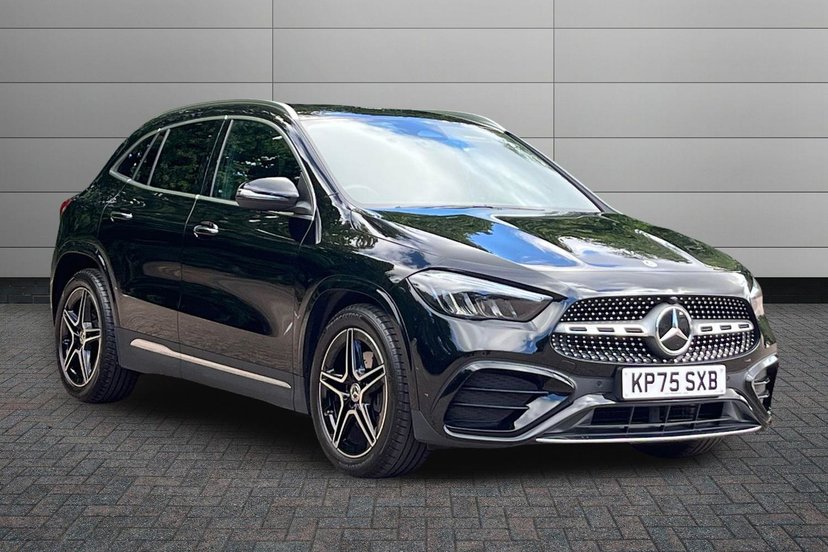 Mercedes-Benz GLA listing photo