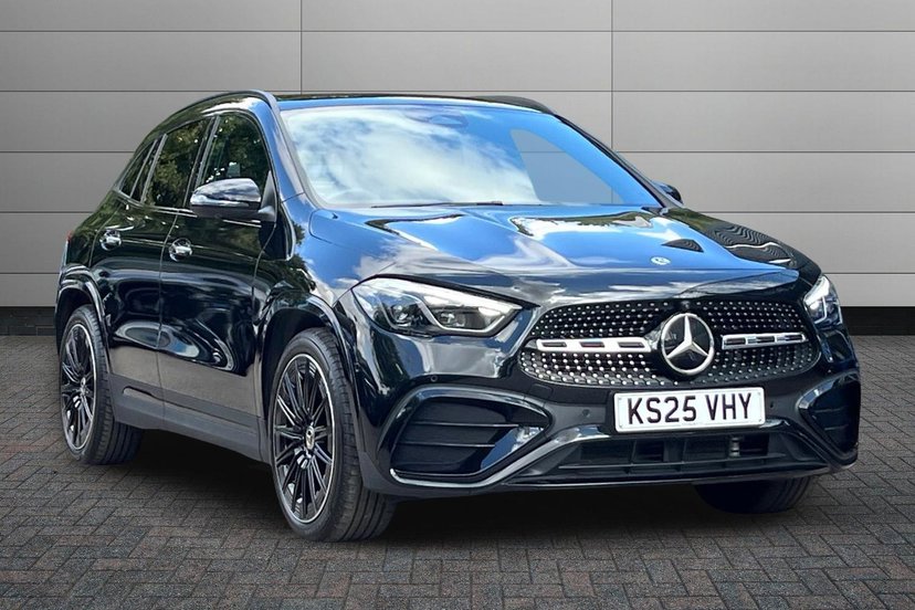Mercedes-Benz GLA listing photo