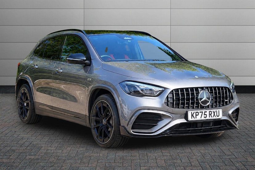 Mercedes-Benz GLA listing photo