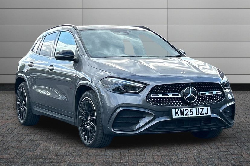 Mercedes-Benz GLA listing photo