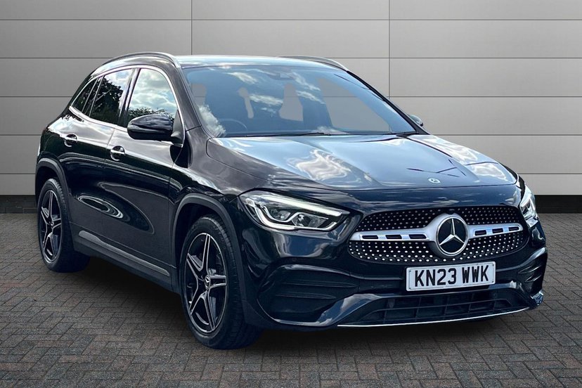 Mercedes-Benz GLA listing photo