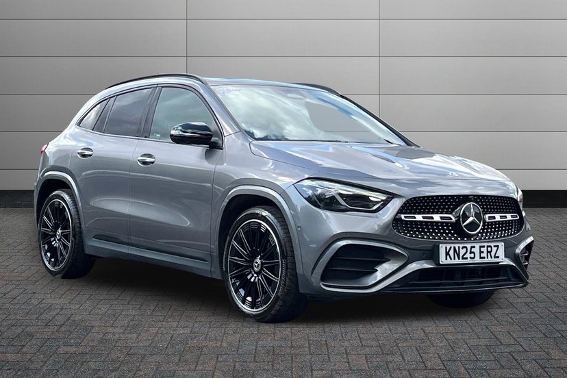 Mercedes-Benz GLA listing photo
