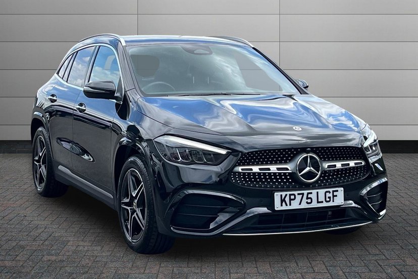 Mercedes-Benz GLA listing photo