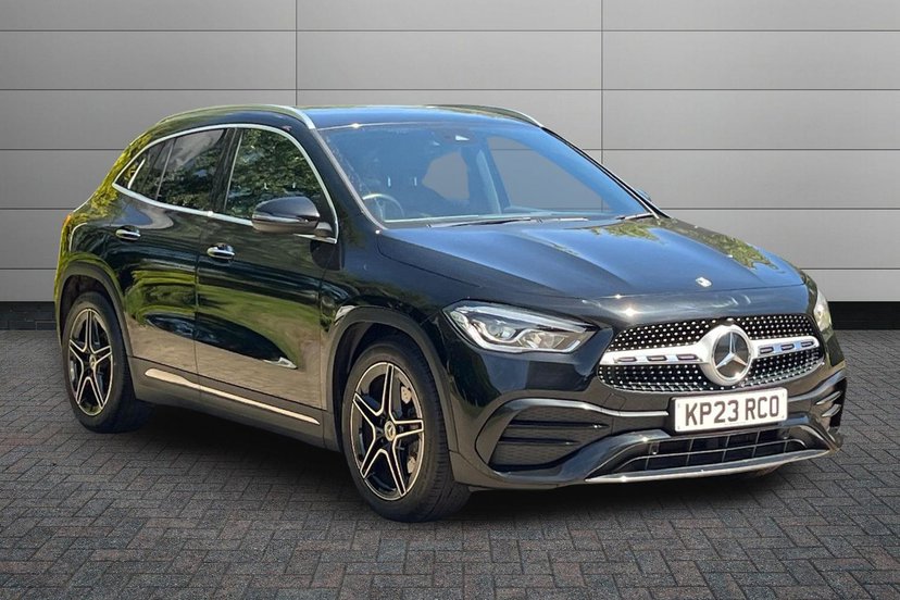 Mercedes-Benz GLA listing photo