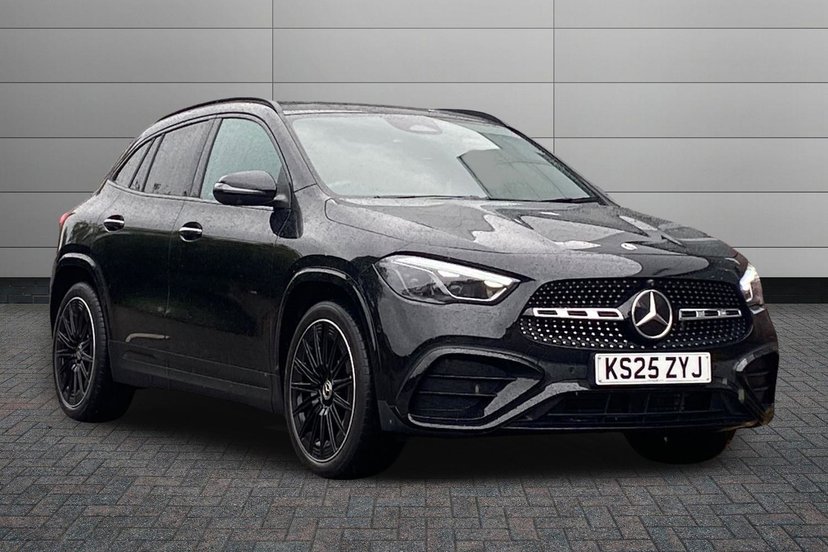 Mercedes-Benz GLA listing photo