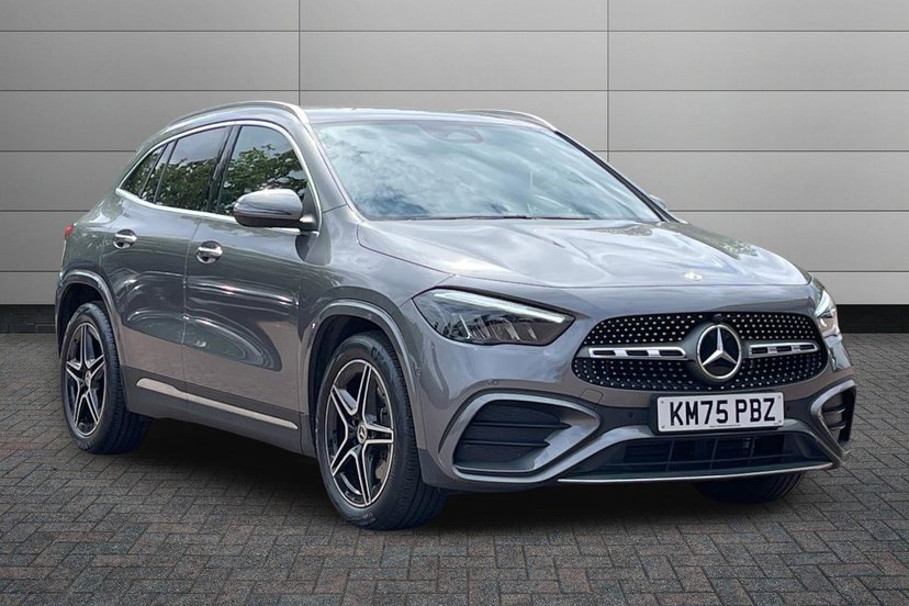 Mercedes-Benz GLA listing photo
