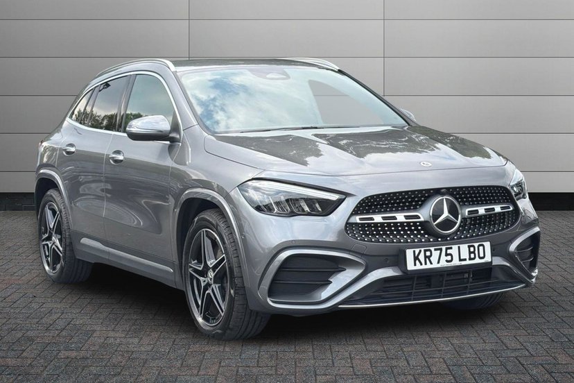Mercedes-Benz GLA listing photo