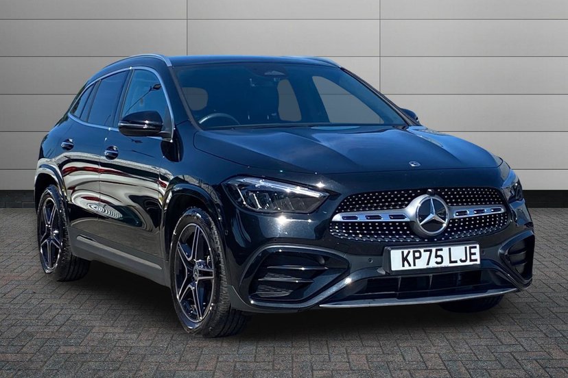 Mercedes-Benz GLA listing photo