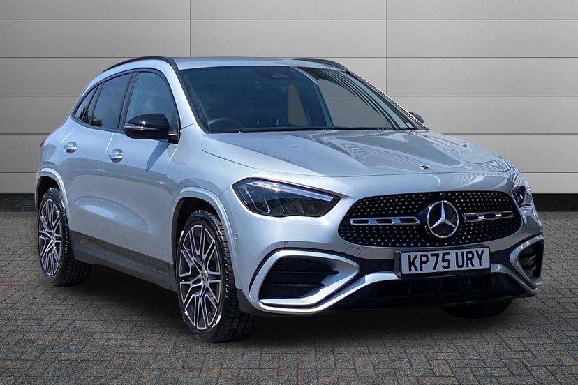 Mercedes-Benz GLA listing photo