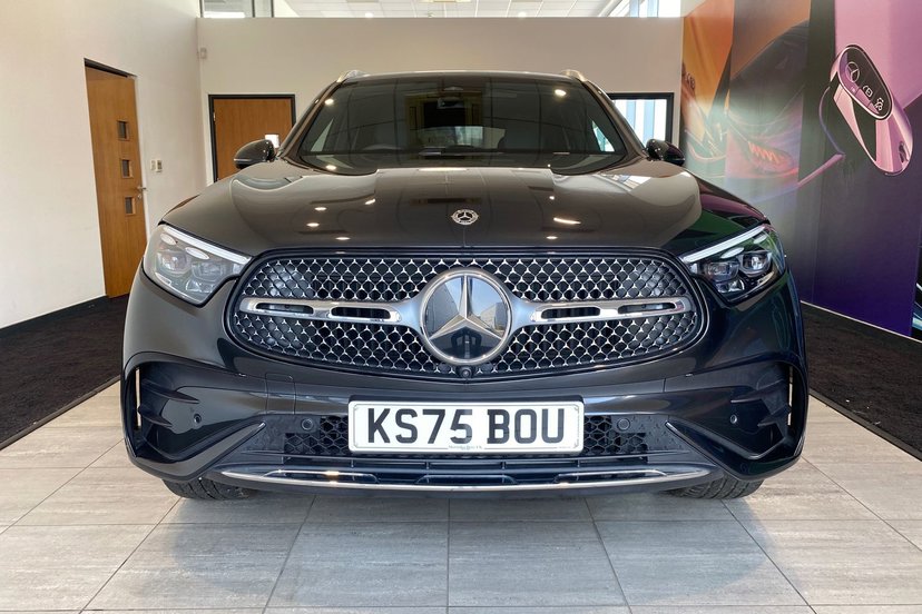 2025 Mercedes-Benz GLC thumbnail 15