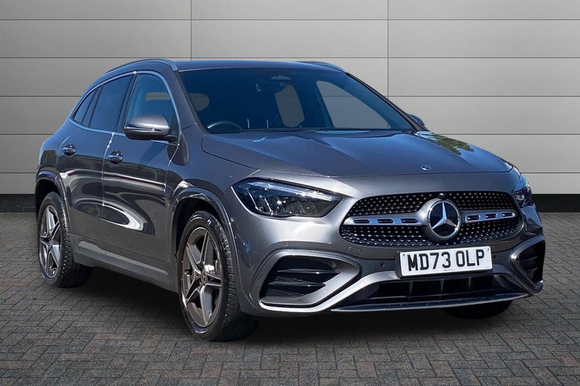Mercedes-Benz GLA listing photo