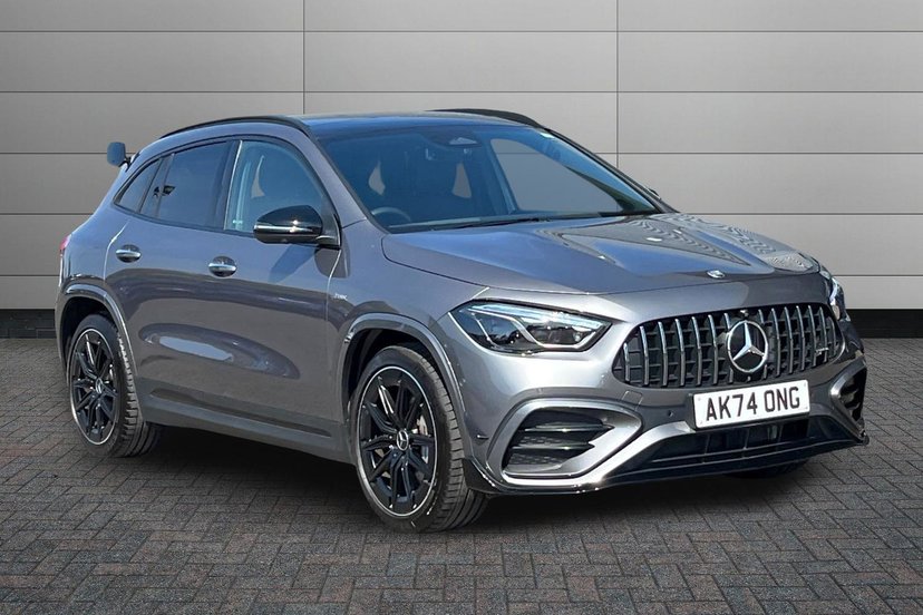 Mercedes-Benz GLA listing photo