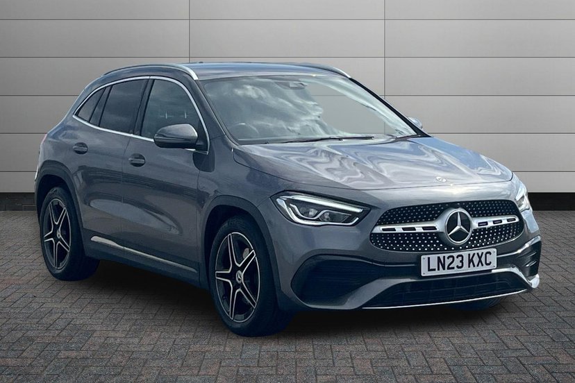 Mercedes-Benz GLA listing photo
