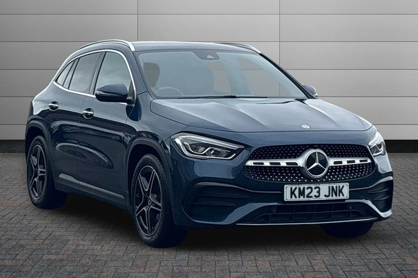 Mercedes-Benz GLA listing photo
