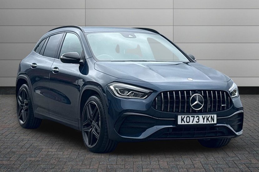 Mercedes-Benz GLA listing photo