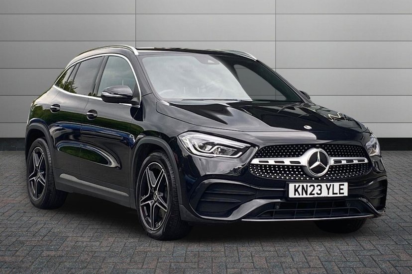 Mercedes-Benz GLA listing photo