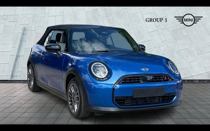 MINI Convertible listing photo