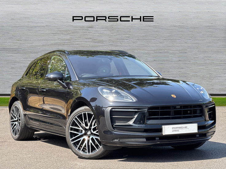Porsche Macan listing photo