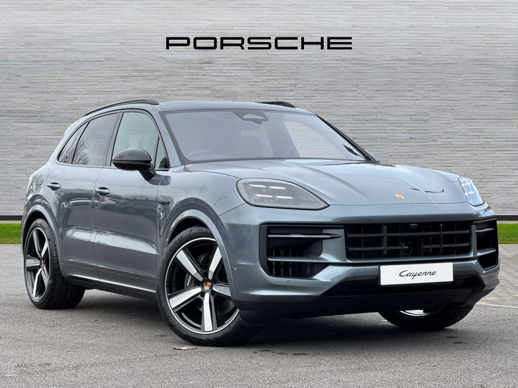 Porsche Cayenne listing photo