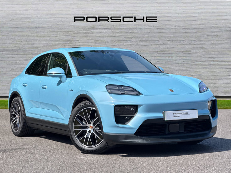 Porsche Macan listing photo