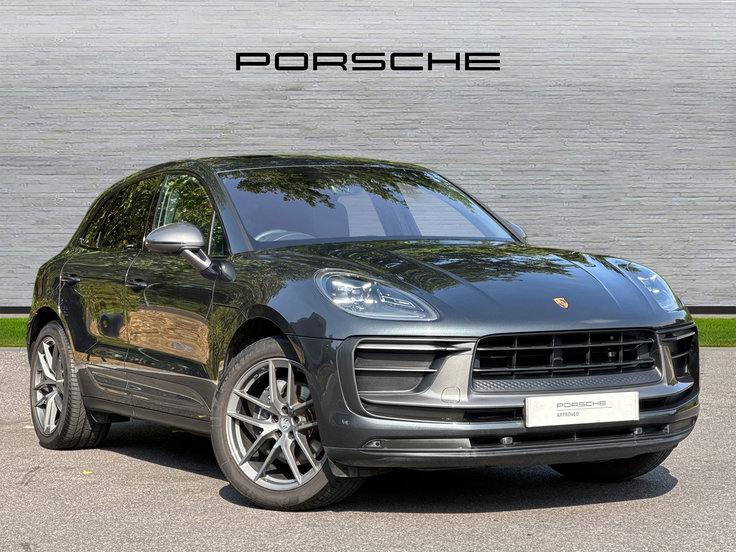 Porsche Macan listing photo