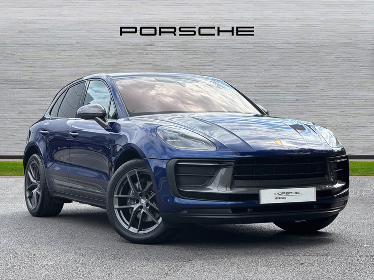 Porsche Macan listing photo