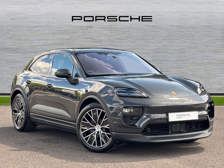 Porsche Macan listing photo