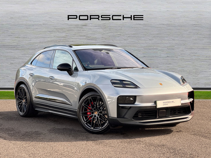 Porsche Macan listing photo