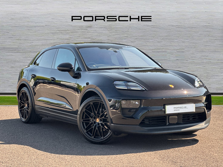 Porsche Macan listing photo