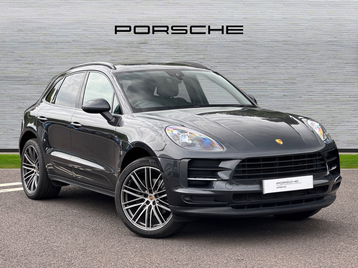 Porsche Macan listing photo