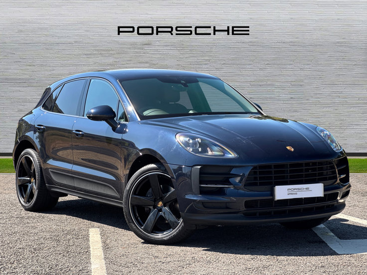 Porsche Macan listing photo