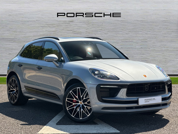 Porsche Macan listing photo