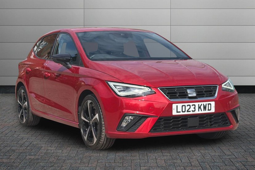 SEAT Ibiza listing photo