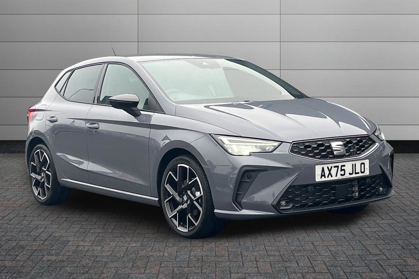 SEAT Ibiza listing photo